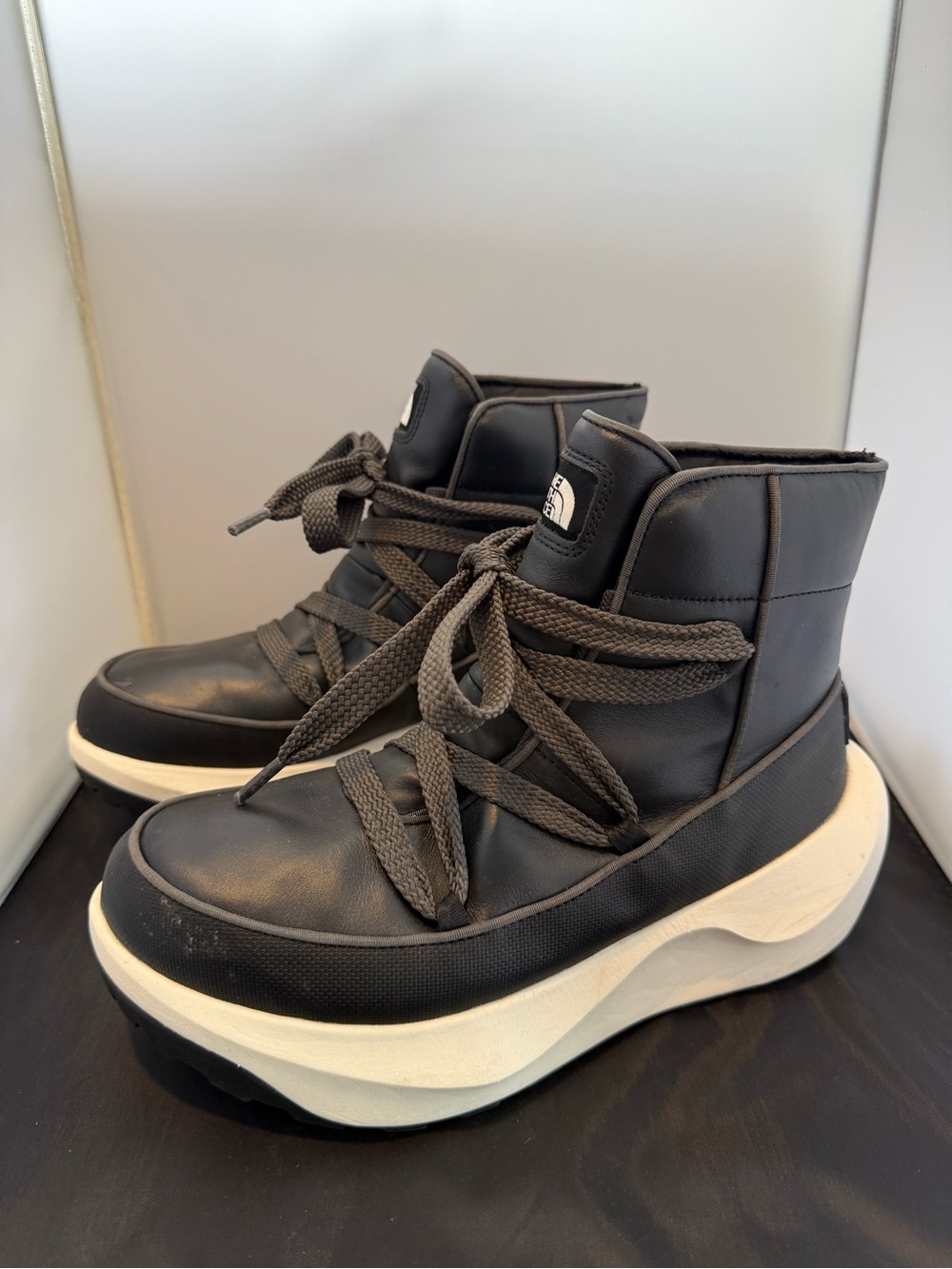 The North Face Women’s Halseigh ThermoBall™ Lace Waterproof Boots Size 10